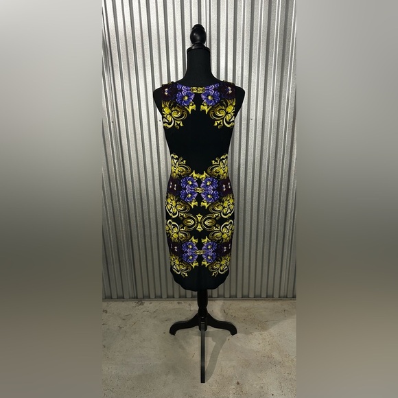 Women’s Joseph Ribkoff Black Purple Floral Sleeveless Midi Dress Designer Size 8 - Picture 2 of 3